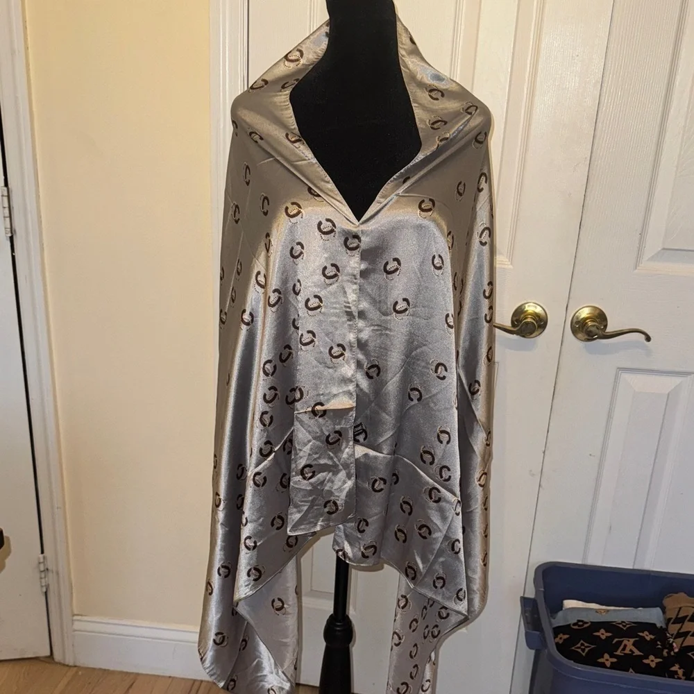 Elegant Silver Patterned Shawl